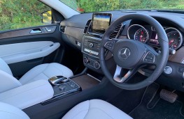 Mercedes GLS, interior