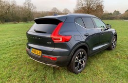 Volvo XC40, rear