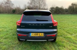 Volvo XC40, rear