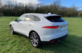 Jaguar F-Pace, rear
