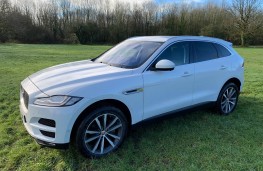 Jaguar F-Pace, front