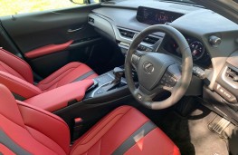 Lexus UX, interior
