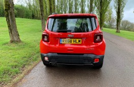Jeep Renegade, rear