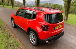 Jeep Renegade, rear