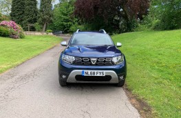 Dacia Duster, front