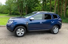 Dacia Duster, side