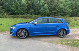 Audi S3 Sportback, side