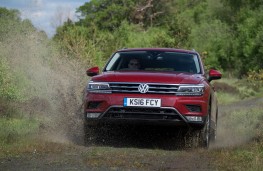 Volkswagen Tiguan, front