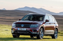 Volkswagen Tiguan, front