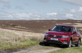 Volkswagen Tiguan, front