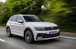 Volkswagen Tiguan R-Line, 2016, front, action