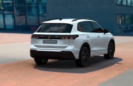 Volkswagen Tiguan Black Edition, 2024, rear