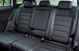 Volkswagen Tiguan R-Line, 2016, rear seats