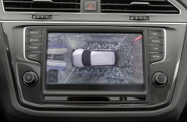 Volkswagen Tiguan, 2016, display screen