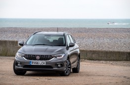 Fiat Tipo Station Wagon, front