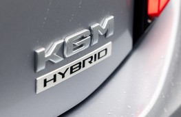 KGM Torres Hybrid, 2026, badge
