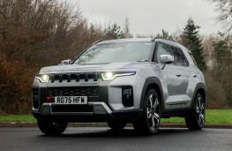 KGM Torres Hybrid, 2026, front