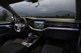 Volkswagen Touareg, 2018, interior, ambient light