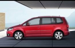 VW Touran, side
