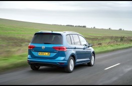 Volkswagen Touran, rear, action