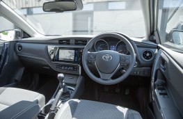 Toyota Auris, dashboard