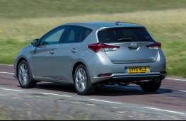 Toyota Auris, rear action