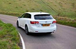 Toyota Avensis Tourer, rear