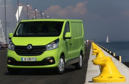 Renault Trafic, front