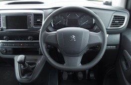 Peugeot Traveller, interior, manual