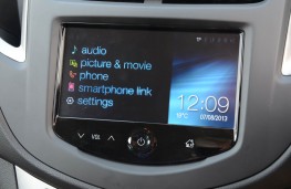 Chevrolet Trax, touchscreen