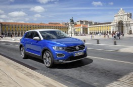 Volkswagen T-Roc, 2017, front