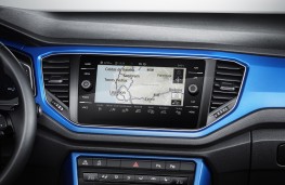 Volkswagen T-Roc, 2017, display screen
