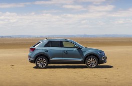 Volkswagen T-Roc, 2024, side