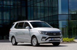 SsangYong Turismo, 2018, front