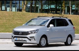 SsangYong Turismo, 2018, front, static