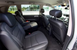 SsangYong Turismo, 2018, cabin