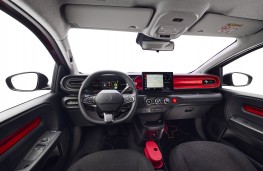 Renault Twingo E-Tech, 2025, interior