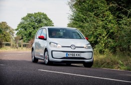 Volkswagen up! beats, 2017, front
