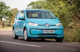 Volkswagen Move up!, 2016, front