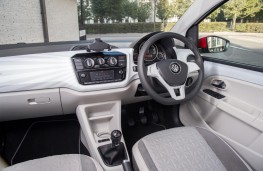 Volkswagen up! beats, 2017, interior