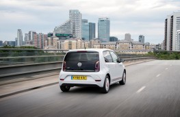 Volkswagen up! beats, 2017, rear