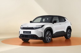 Toyota Urban Cruiser, 2025, front