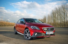 Volvo V40 Cross Country, front
