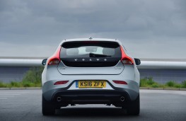 Volvo V40, rear