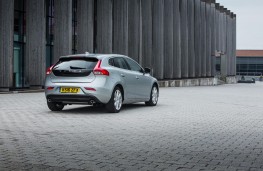 Volvo V40, rear