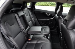 Volvo V40, rear seats