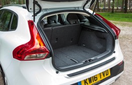 Volvo V40 Cross Country, 2017, boot