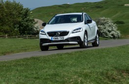 Volvo V40 Cross Country, 2016, front, action