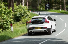 Volvo V40 Cross Country, 2017, rear
