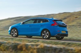 Volvo V40 R-Design, rear, action